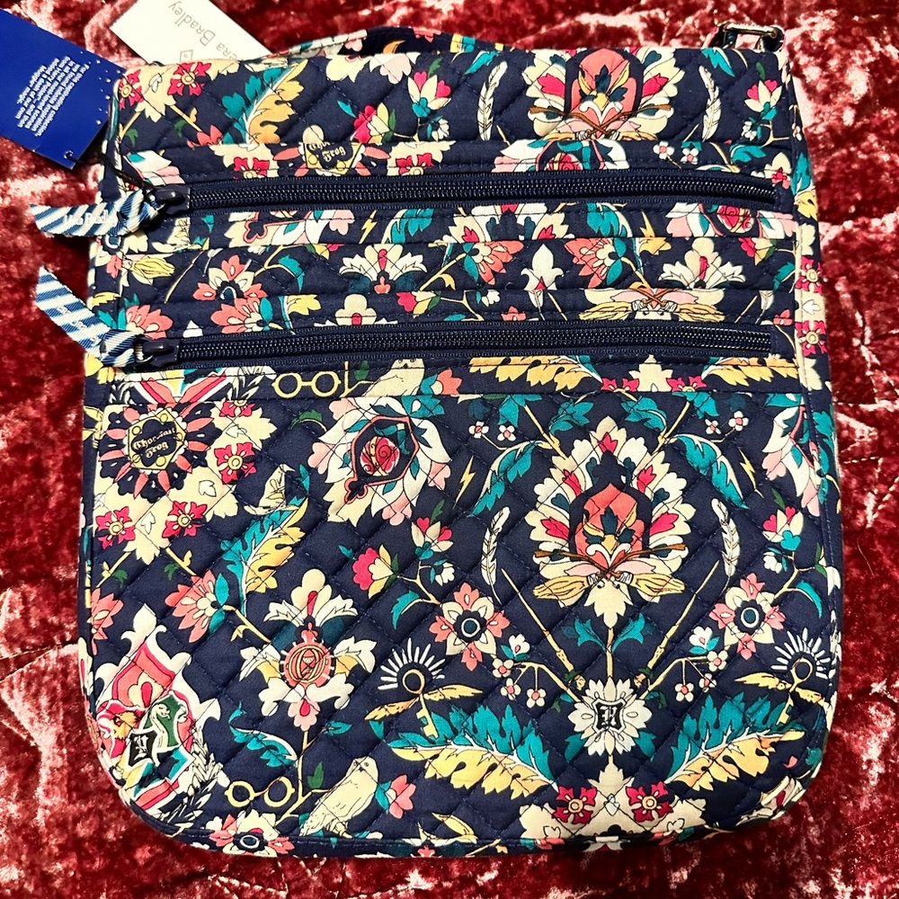 NWT Limited Edition Vera Bradley x Harry Potter Triple Zip Hipster